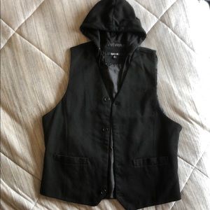 Rue 21 hooded black vest